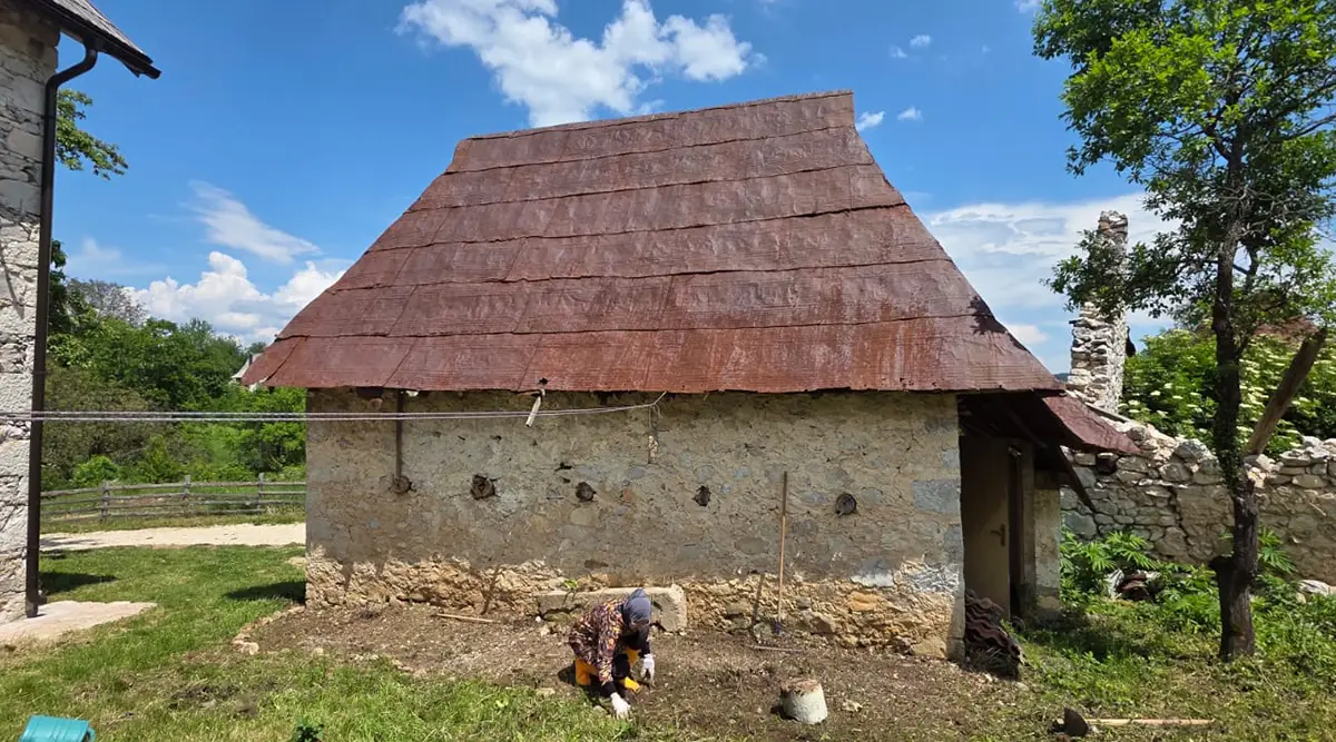 Mali porodicni dom Ledici dvoriste uredenje dom Bjelave fondacija second 05